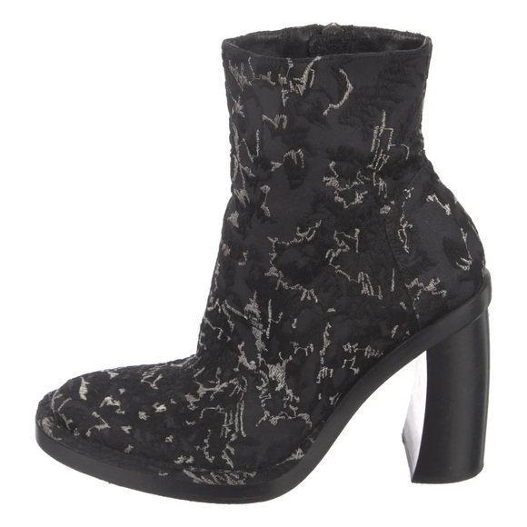 ❤️Ann Demeulemeester Ankle Printed Boots❤️ - Picture 1 of 5
